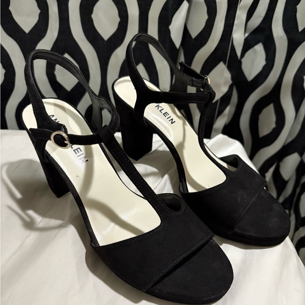 Anne Klein Black Suede Heels - Picture 2 of 6